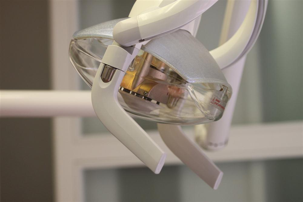 The Milwaukee area's best dental implant specialist