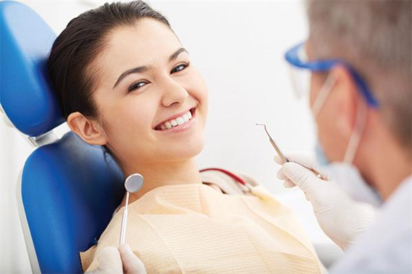 Milwaukee dental veneers cost: Free consult